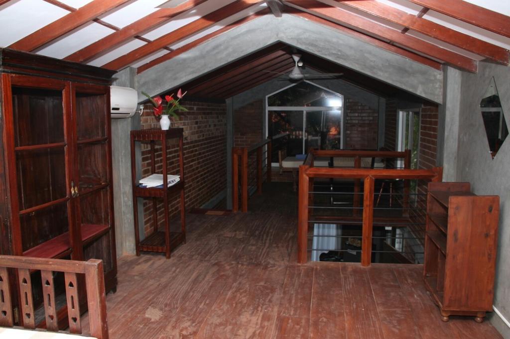 Executive Residency Retreat Villa Hikkaduwa Room photo
