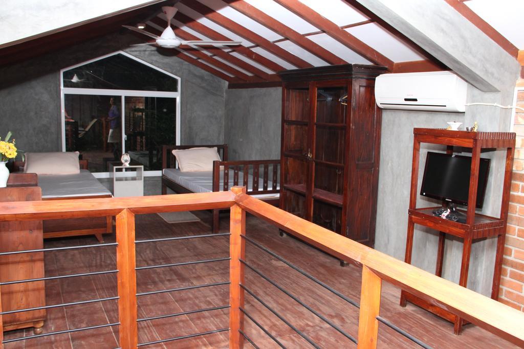 Executive Residency Retreat Villa Hikkaduwa Exterior photo